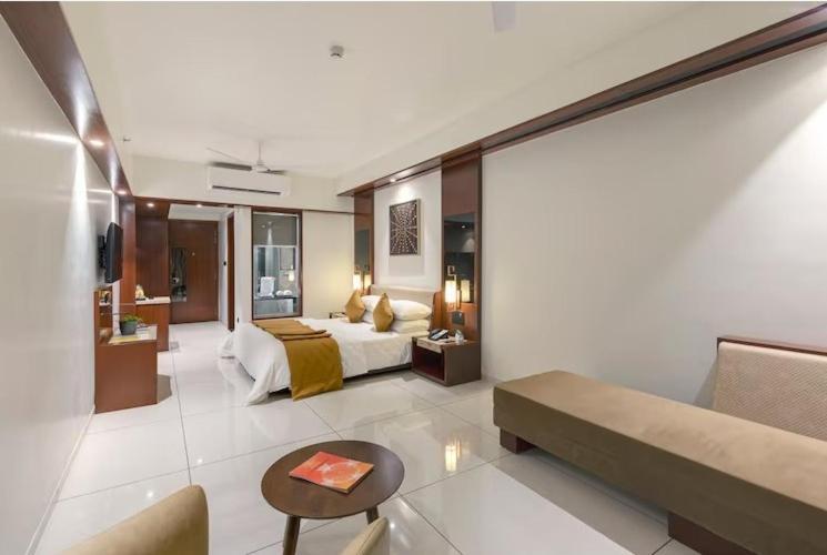 Sunotel Saputara Exterior foto