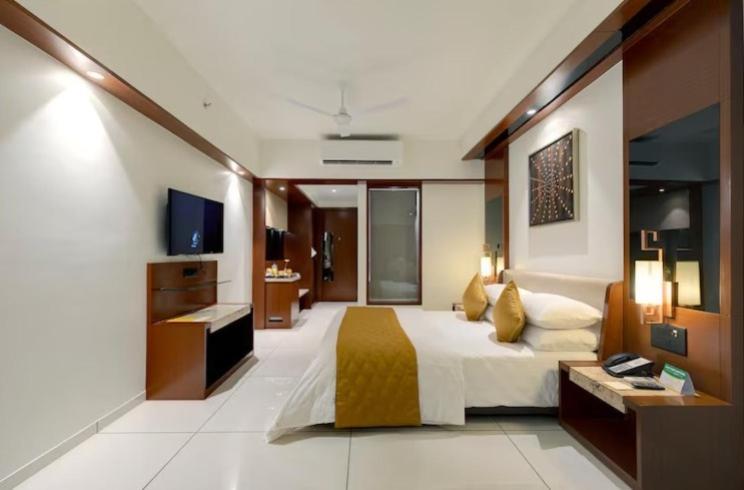 Sunotel Saputara Exterior foto